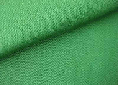 Chine Le tissu de sergé de 130 x 70 amendes/a teint le tissu de coton tissé pour le vêtement de mode à vendre