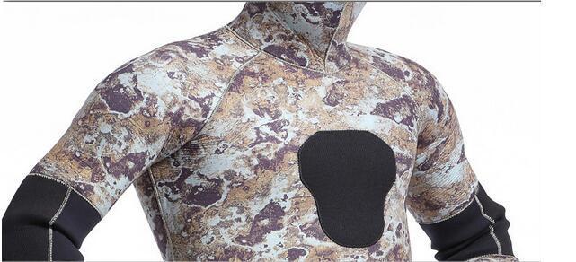 5 / 7mm Camouflage High Elastic Cr Neoprene Two-Piece Wetsuit Diving Suit with Hoodie
