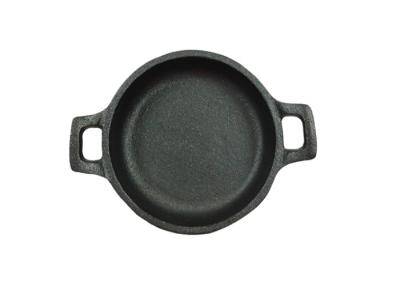 China Classic Pre Seasoned Cast Iron Frying Pan 24cm With Two Side Handles for sale