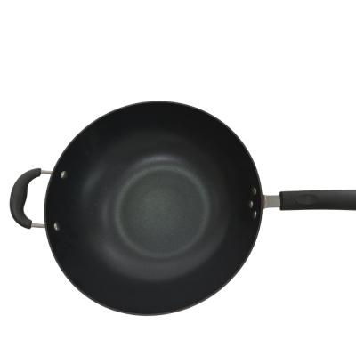 China Versatile 12Inch Cast Iron Skillet Chinese Wok With Heat Resistant Handle for sale