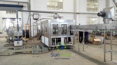 China Linha de produção de aço inoxidável de alta velocidade do suco da máquina de enchimento à venda