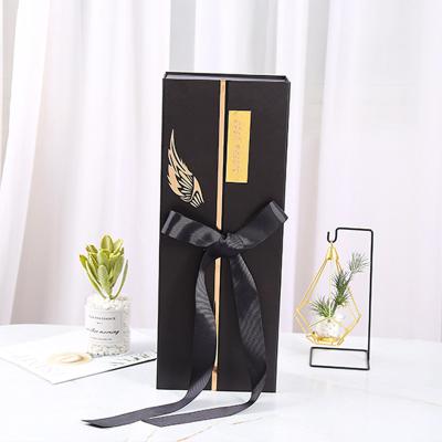 Chine Boîte de luxe pliable carrée noire de fleur de papier de boîte d'emballage de fleur de boîte-cadeau de fleur de carton à vendre