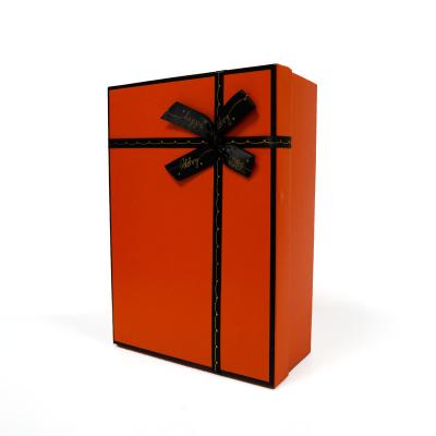 China Packaging Exquisite Collection Clothes Package Luxury Gift Box With Ribbon Bow for sale