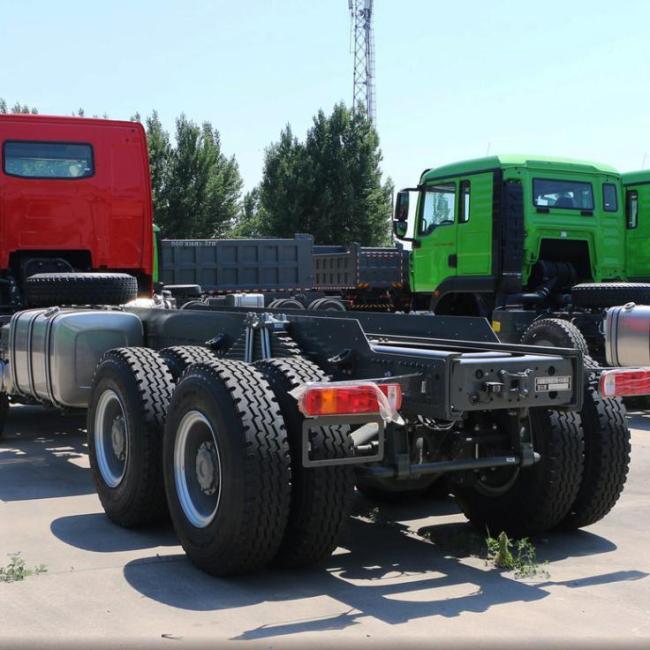 Heavy Duty Commercial Transport Truck for Long Distance Hauling