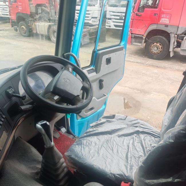 Heavy Duty HOWO Dump Truck for Construction Sites and Projects