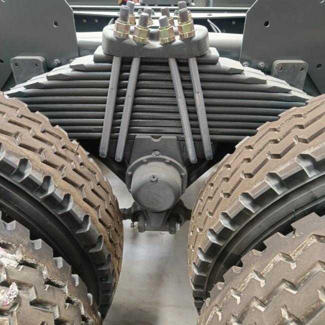 Reliable Sinotruk Dump Truck with Heavy Duty Chassis and New Hydraulic Steering