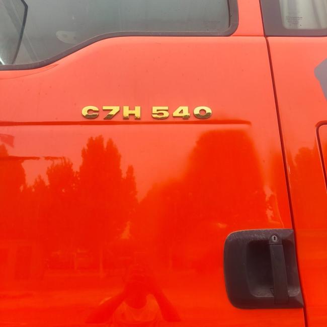 Shandeka 400HP 500 HP Tractor Euro 4 * 2 Transport Freight Truck Low-Priced China Second-Hand Goods Transportation