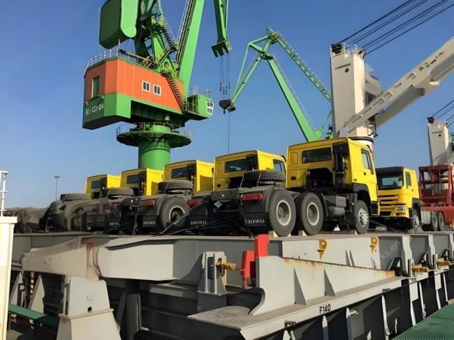 Chinese Second-Hand Delong 8X4 12 Wheel Mining Dump Truck 470HP Transport Truck