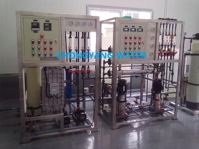 China 8M3/H 10M3/H Industrial RO Plant Sistema de Tratamento de Água PLC Filtro de Água Industrial à venda