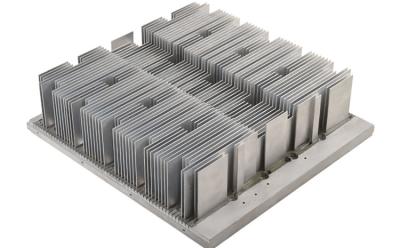 China Epóxido conductor termal anodizado de los disipadores de calor de aluminio consolidados de la aleta en venta