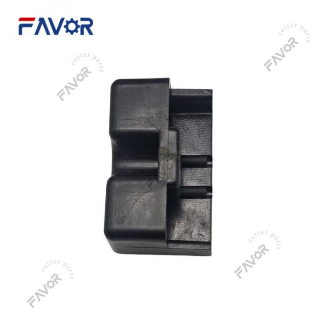 115137 Stopper for Bristle Block - front view