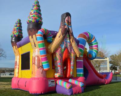 China Combo Sugar Shack Inflatable Bouncy Slide Digital Printing for sale