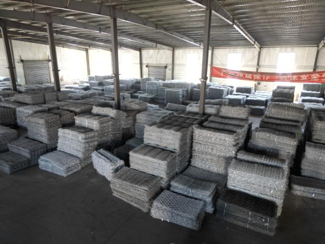 Kenya 2*1*0.3m Customized Wire Mesh Galvanized Gabion Wall Fence Factory In Africa