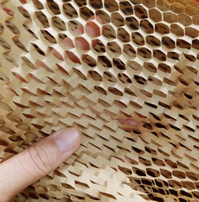 Chine Petit pain de bulle de nid d'abeilles amortissant le papier d'emballage de papier de empaquetage de bout droit à vendre