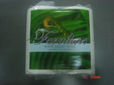 China Delicado branco personalizado rolo do papel higiénico de 3 tecidos da dobra para o banheiro público à venda