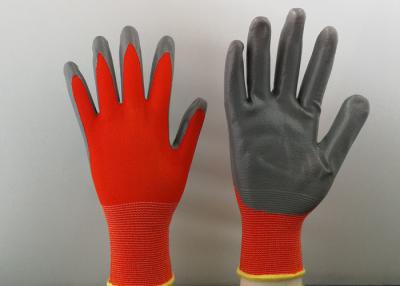 中国 滑らかな終了するニトリルが付いている13のゲージのニトリルの上塗を施してある手袋の極度のライト 販売のため