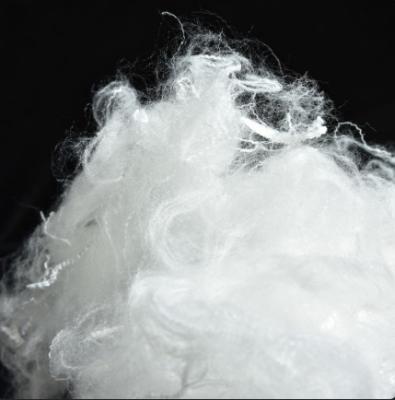 Chine édredon 0.9d comme capitonner les fibres d'agrafe synthétiques pour des matières d'agrégation d'oreiller à vendre
