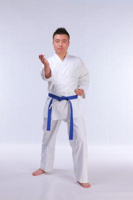 China el 110CM - el engranaje del entrenamiento del soldado enrollado en el ejército del karate de la juventud del 190CM se adapta a la ropa de los artes marciales en venta