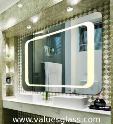 China espelhos de prata lustrados 4mm do banheiro do diodo emissor de luz do espelho com interruptor dos seixos do toque à venda