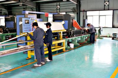 China High Frequency Glass Insulating Line Welding Aluminum Spacer Equipment for sale