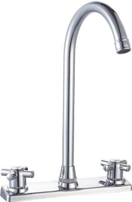 China 8'' Centerset Kitchen Sink Faucets Two Handles OEM ODM Quick Installation for sale
