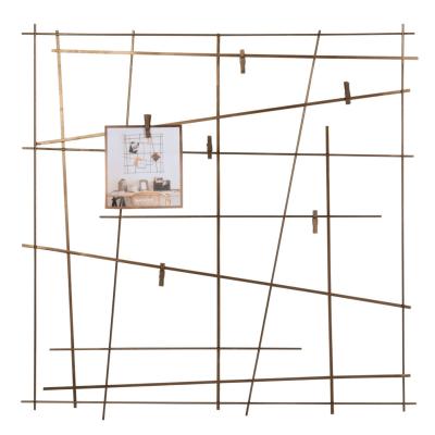 China Metal wire wall grid hanging clothes display racks for sale