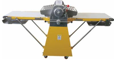 China 0.55KW 520mm Roller Width Pastry Dough Sheeter Machine for sale
