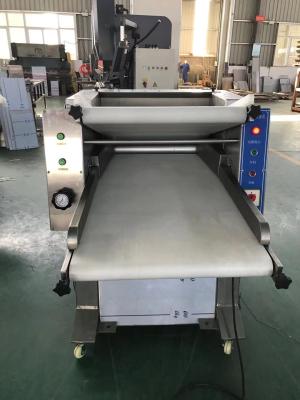 China Grueso ajustado máquina regulado eléctrico de Sheeter de la pasta 4KW en venta