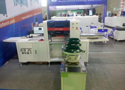 China Máquina de la asamblea de SMT de la luz del LED, selección de la alta exactitud SMD y máquina del lugar en venta