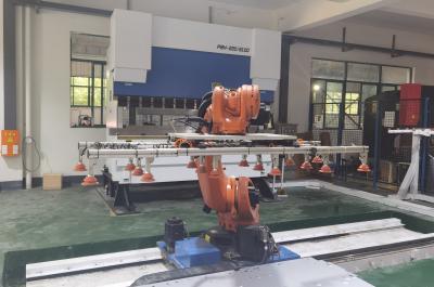 China Kuka Palletizing Robot KR210 R2700 With CNGBS Suction Cup Gripper for sale