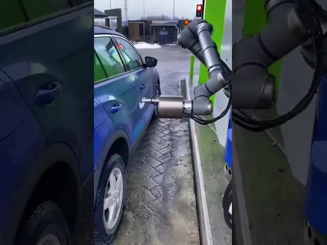 Robotic solutions in gas station