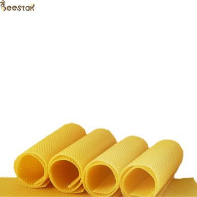 China Grade C Certified Organic Beeswax Good For Skin 70-110g for sale