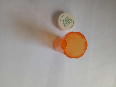 Chine Bouteilles en plastique de joint de preuve inodore d'enfant bloquant les rayons UV avec la certification de FDA à vendre