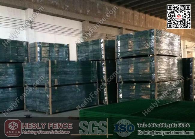 Welded Wire Mesh Fence Panels