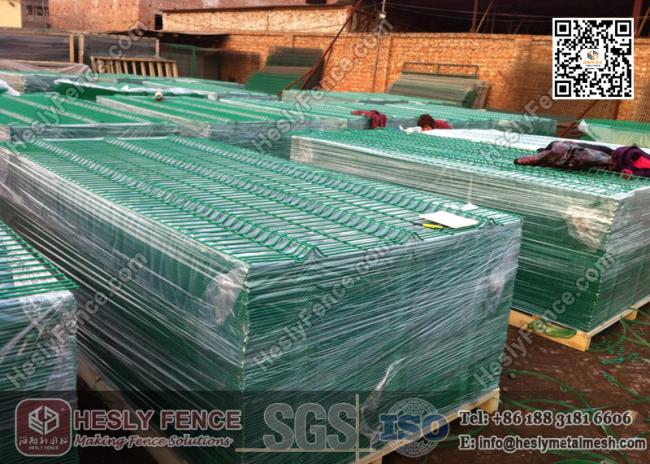 Russia Welded Mesh Fence