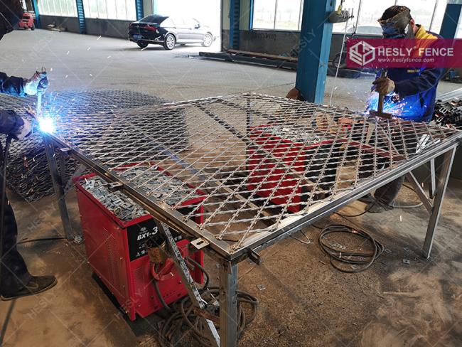 China Razor Wire Fence