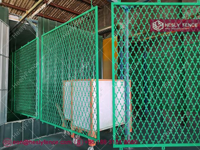 Powder Coated Razor Mesh Fencing