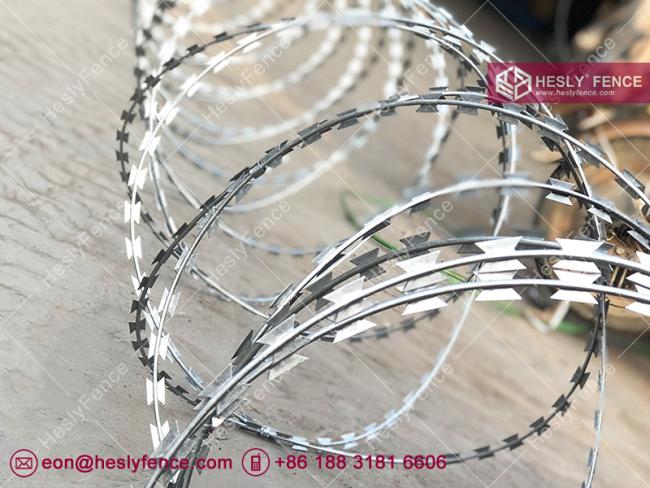 China razor wire coil factory