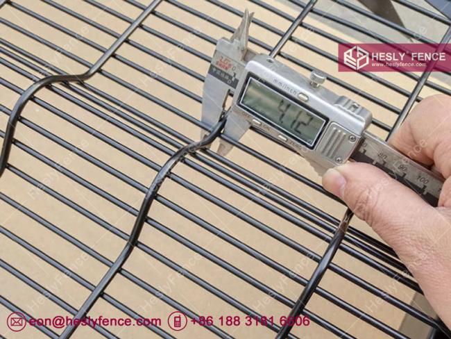 358 security mesh fencing