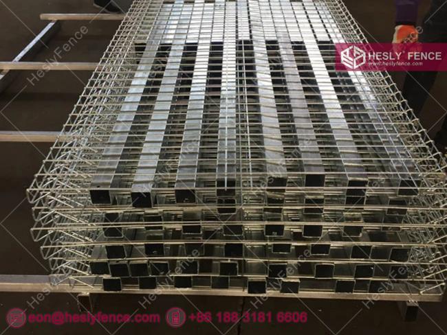 Roll Top Mesh Fence
