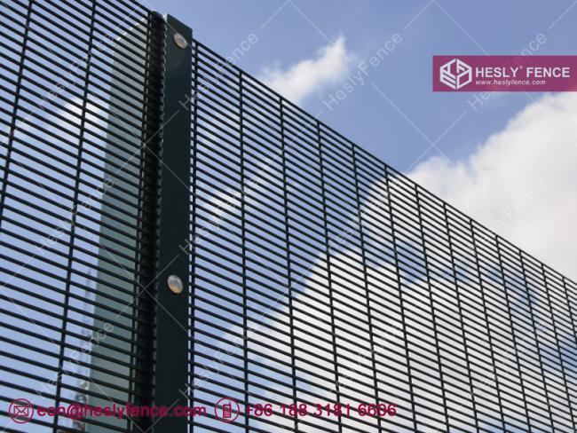 high security prison fence