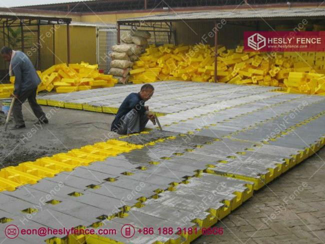 yellow plastic block for temp fencing