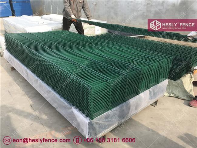 868 double wire mesh fence