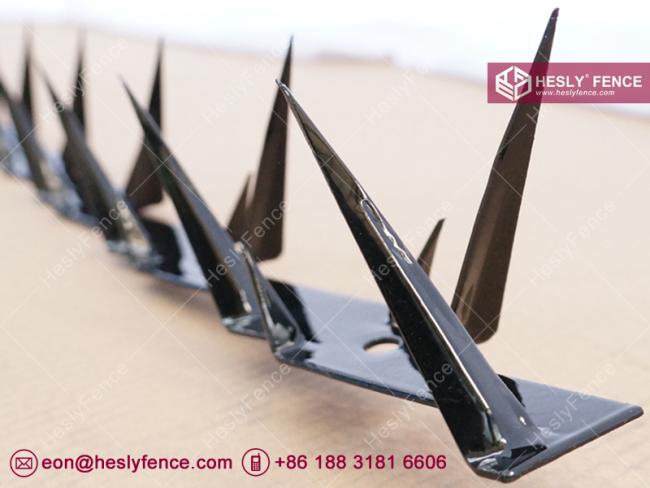 black powder coated razor spikes