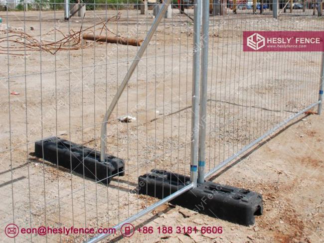 temporary fence with rubber block