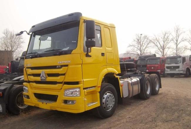 Sinotruck Excellent Condition 10 Wheels Tractor Truck Tractor Head on Sale