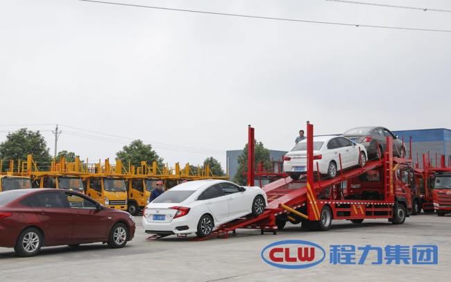 Dongfeng 4X2 One-Drive-Five Car Carrier Flatbed Wrecker Towing Truck