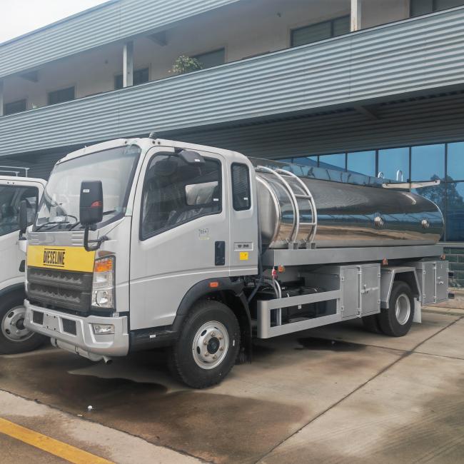 HOWO High Quality Stainless Steel Fuel Tanker Truck