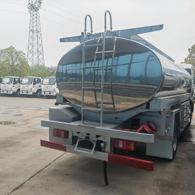HOWO High Quality Stainless Steel Fuel Tanker Truck