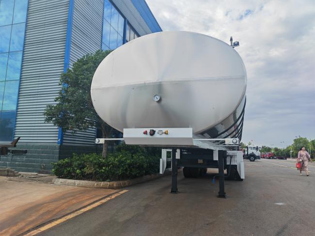 3 Axle Stainless Steel Trailer - Side View